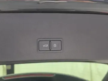 2023 Audi e-tron с пробегом 42 173 км
