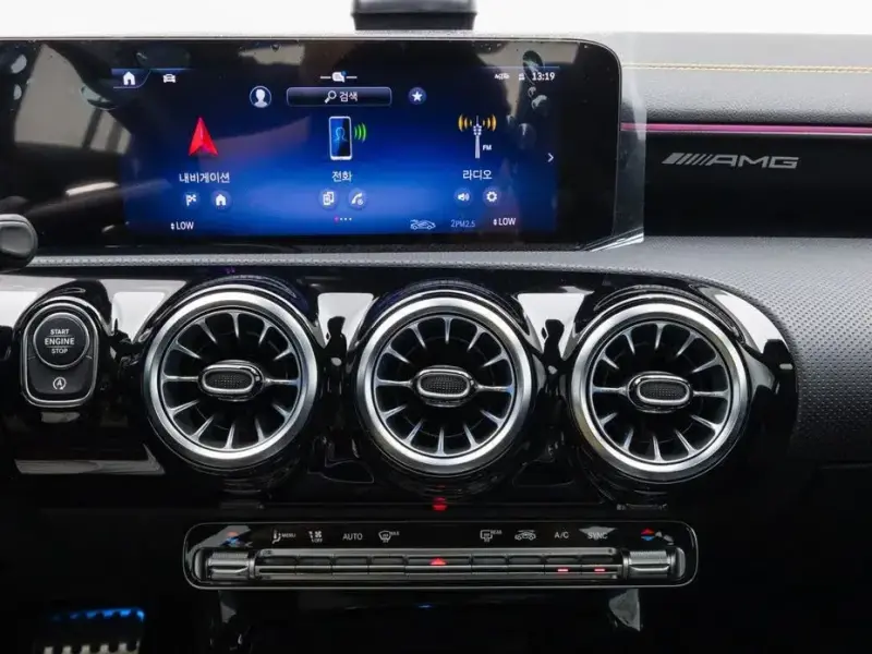 2025 Mercedes-Benz CLA с пробегом 2 930 км