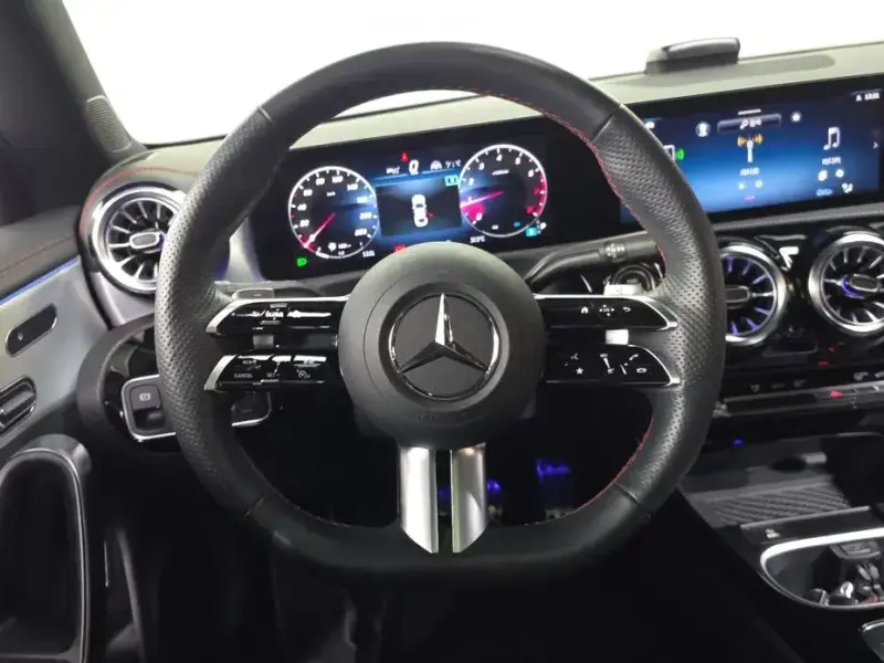 2024 Mercedes-Benz CLA с пробегом 33 907 км