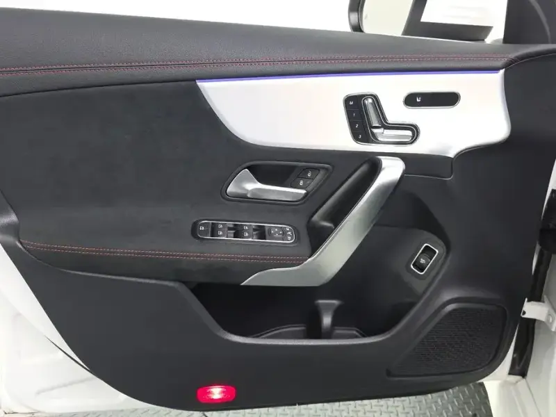 2024 Mercedes-Benz CLA с пробегом 33 907 км