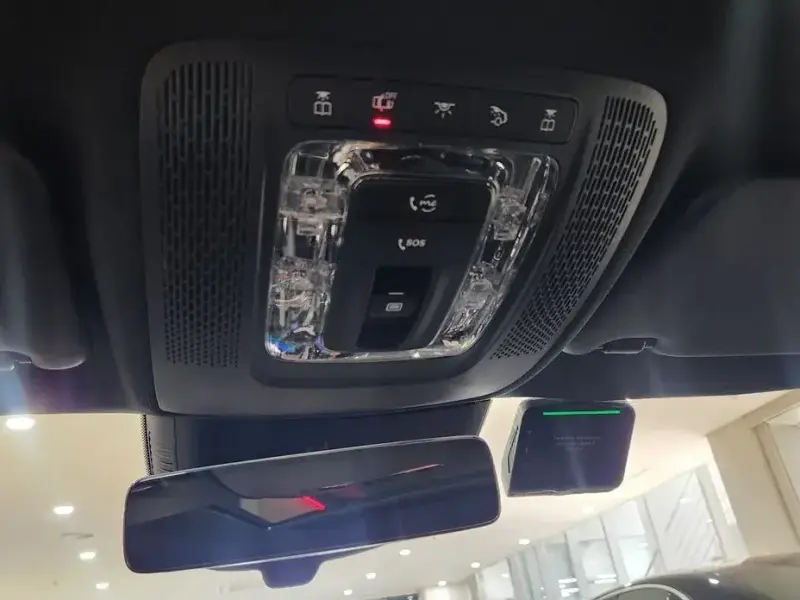 2025 Mercedes-Benz CLA с пробегом 400 км