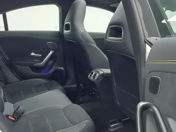 2025 Mercedes-Benz CLA с пробегом 15 км