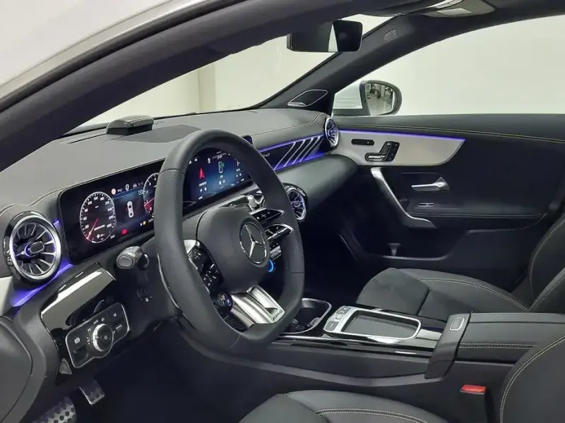 2025 Mercedes-Benz CLA с пробегом 21 км