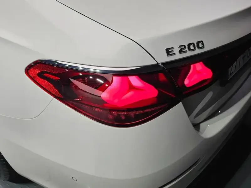2025 Mercedes-Benz E-Класс с пробегом 8 166 км