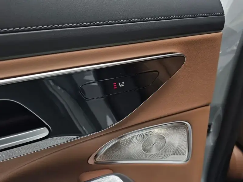 2024 Mercedes-Benz E-Класс с пробегом 16 457 км