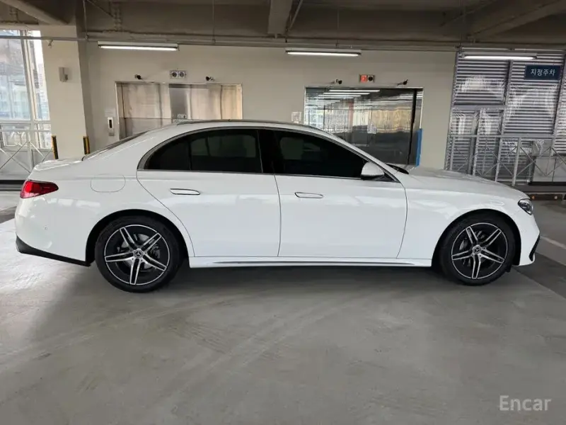 2025 Mercedes-Benz E-Класс с пробегом 1 050 км