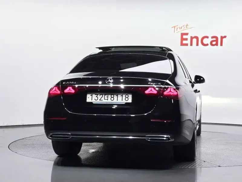 2024 Mercedes-Benz E-Класс с пробегом 25 304 км