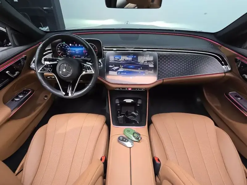 2024 Mercedes-Benz E-Класс с пробегом 25 304 км