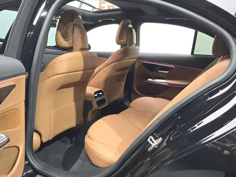 2024 Mercedes-Benz E-Класс с пробегом 25 304 км