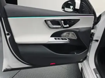 2025 Mercedes-Benz E-Класс с пробегом 20 600 км