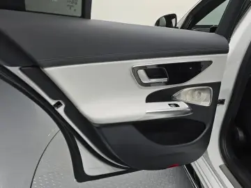 2025 Mercedes-Benz E-Класс с пробегом 20 600 км