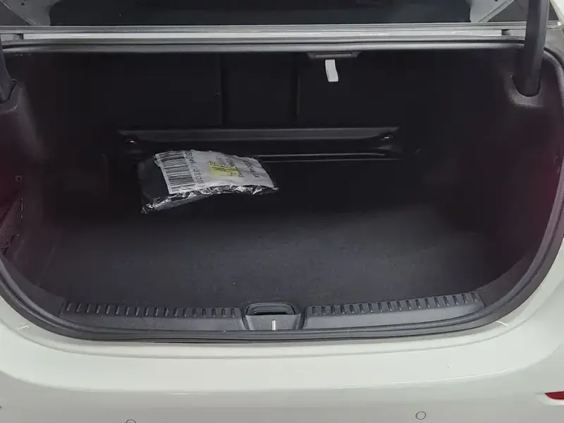 2024 Mercedes-Benz E-Класс с пробегом 8 300 км