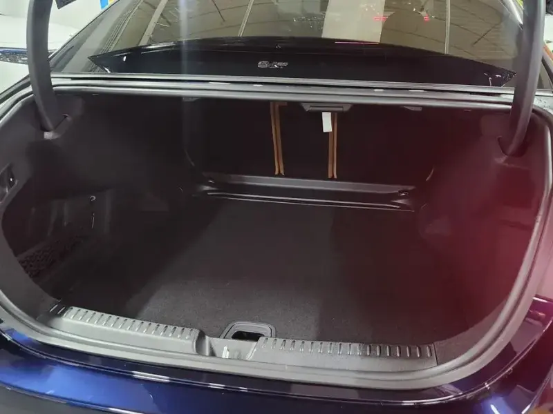 2025 Mercedes-Benz E-Класс с пробегом 25 800 км