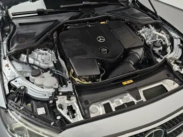 2025 Mercedes-Benz E-Класс с пробегом 771 км