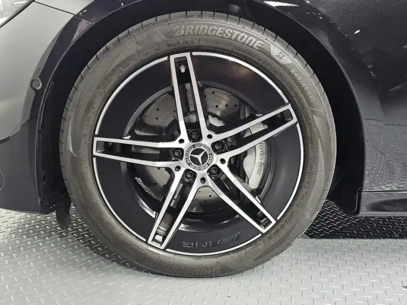 2025 Mercedes-Benz E-Класс с пробегом 4 868 км
