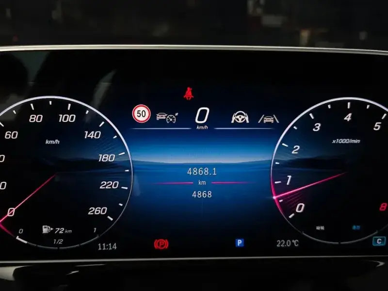 2025 Mercedes-Benz E-Класс с пробегом 4 868 км