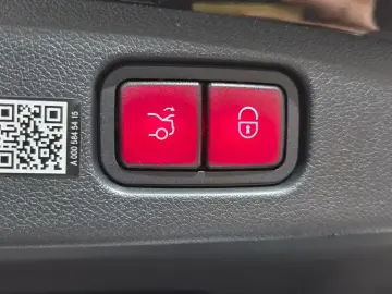 2025 Mercedes-Benz E-Класс с пробегом 3 858 км
