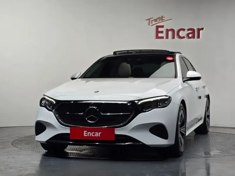 2025 Mercedes-Benz E-Класс с пробегом 13 245 км