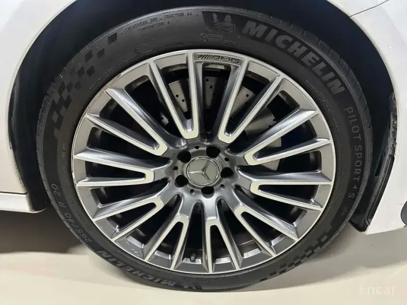 2025 Mercedes-Benz E-Класс с пробегом 14 000 км