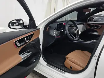 2025 Mercedes-Benz E-Класс с пробегом 20 319 км