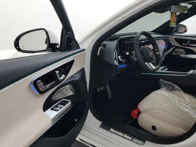 2025 Mercedes-Benz E-Класс с пробегом 3 043 км