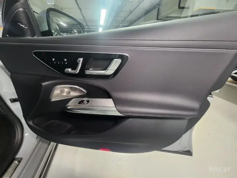 2025 Mercedes-Benz E-Класс с пробегом 1 213 км
