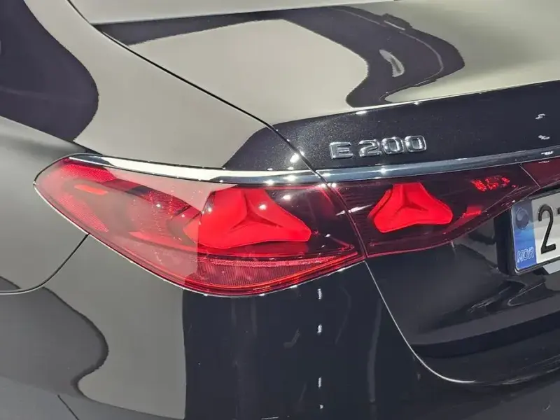 2024 Mercedes-Benz E-Класс с пробегом 27 725 км