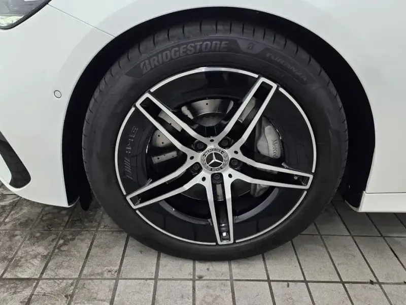 2025 Mercedes-Benz E-Класс с пробегом 21 540 км