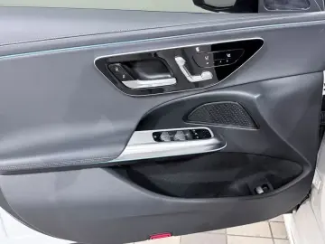 2024 Mercedes-Benz E-Класс с пробегом 50 417 км