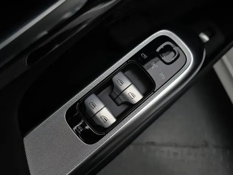 2024 Mercedes-Benz E-Класс с пробегом 24 656 км