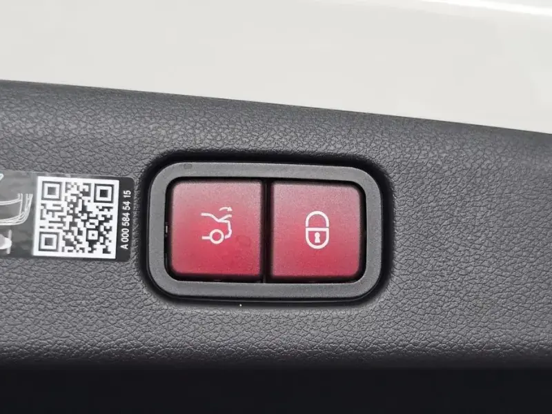 2025 Mercedes-Benz E-Класс с пробегом 6 083 км