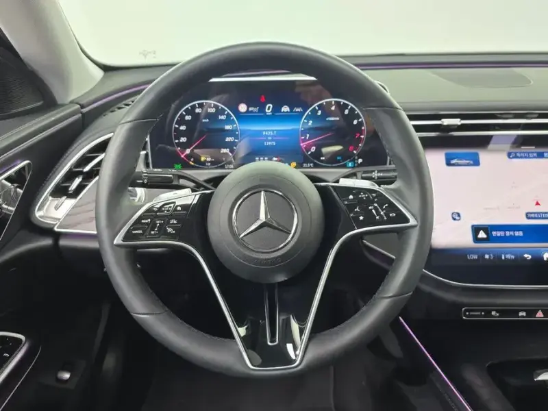 2025 Mercedes-Benz E-Класс с пробегом 13 975 км