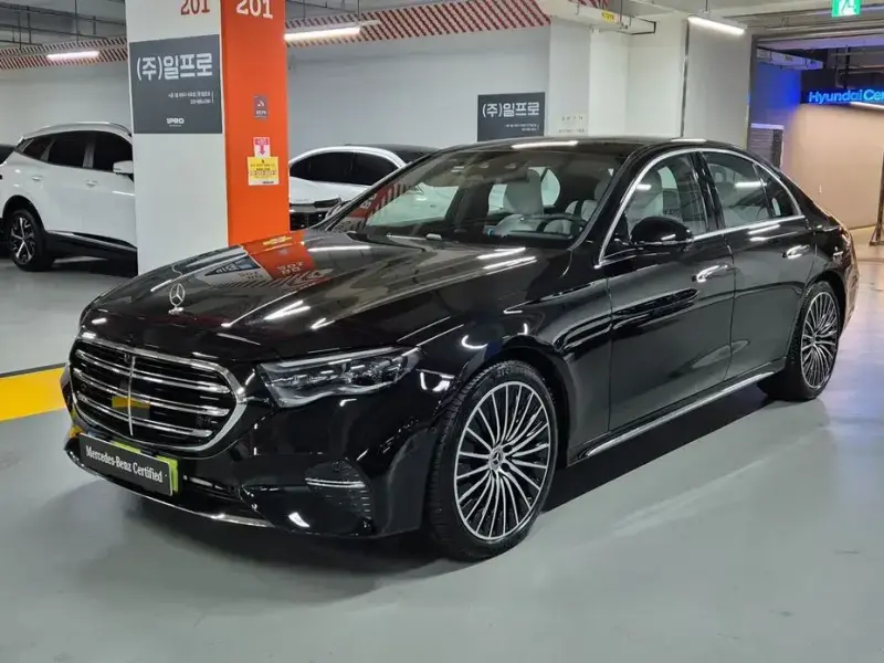 2025 Mercedes-Benz E-Класс с пробегом 6 910 км
