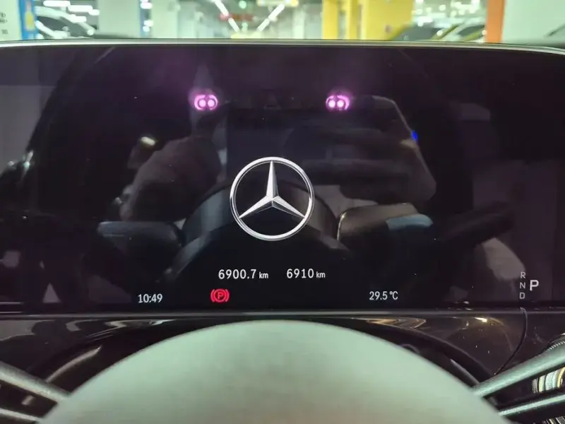 2025 Mercedes-Benz E-Класс с пробегом 6 910 км