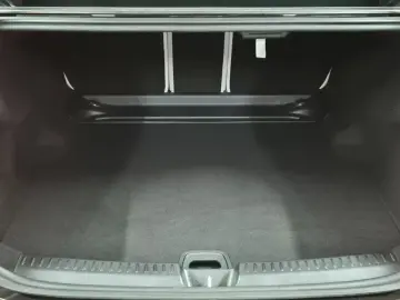 2025 Mercedes-Benz E-Класс с пробегом 6 910 км