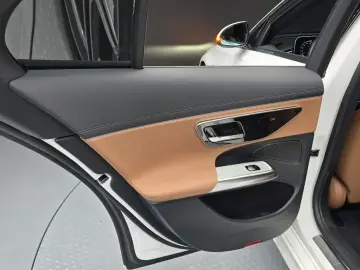 2024 Mercedes-Benz E-Класс с пробегом 12 279 км