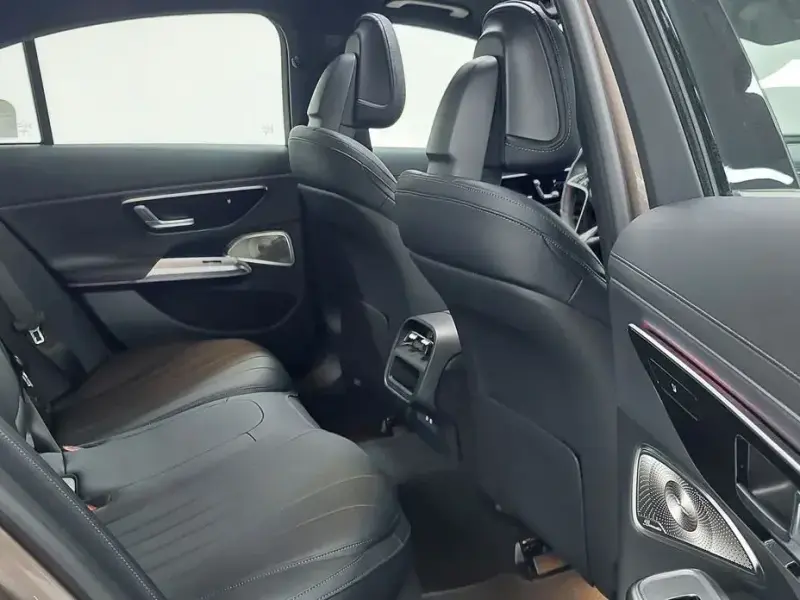 2025 Mercedes-Benz E-Класс с пробегом 5 789 км