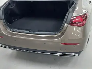 2025 Mercedes-Benz E-Класс с пробегом 5 789 км