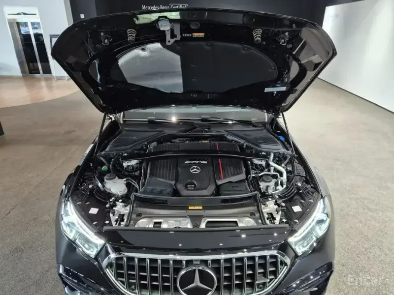 2025 Mercedes-Benz E-Класс с пробегом 3 877 км