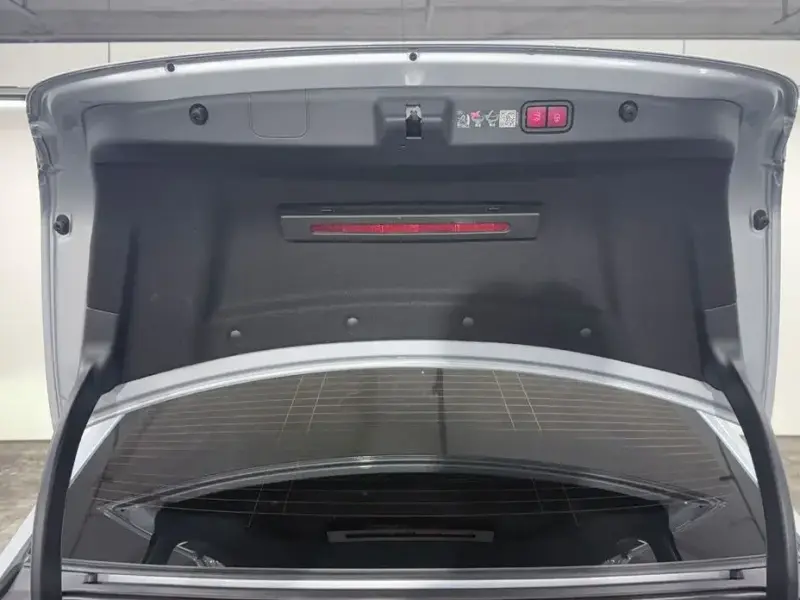 2024 Mercedes-Benz E-Класс с пробегом 19 821 км