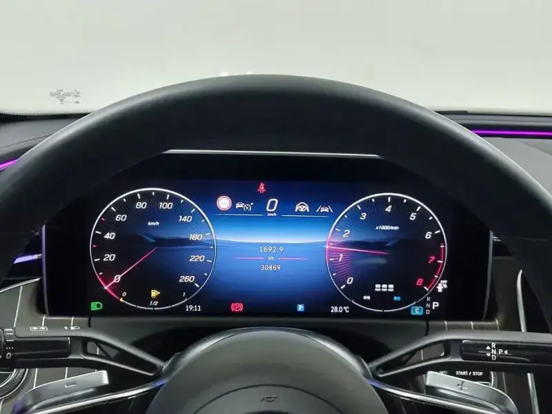 2024 Mercedes-Benz E-Класс с пробегом 30 870 км