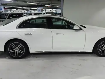 2025 Mercedes-Benz E-Класс с пробегом 6 171 км