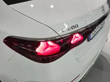 2025 Mercedes-Benz E-Класс с пробегом 6 171 км