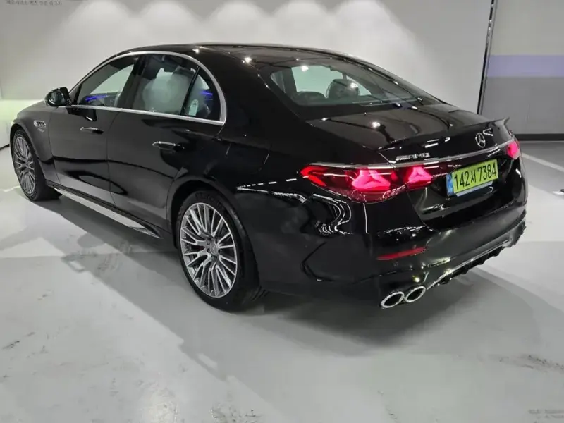 2025 Mercedes-Benz E-Класс с пробегом 30 км