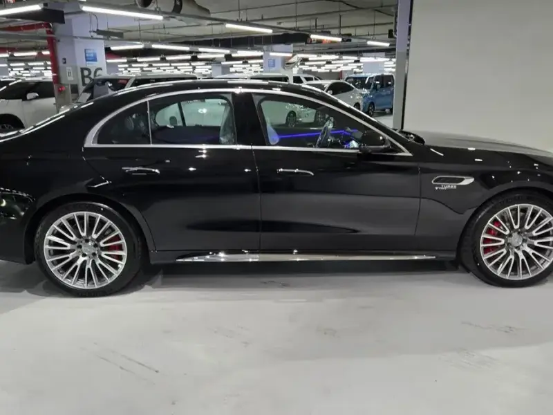 2025 Mercedes-Benz E-Класс с пробегом 30 км