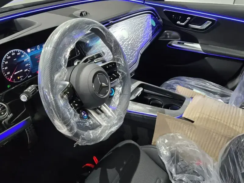 2025 Mercedes-Benz E-Класс с пробегом 30 км