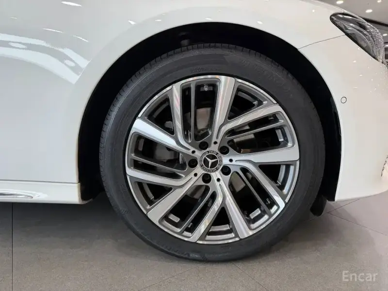 2024 Mercedes-Benz E-Класс с пробегом 32 794 км