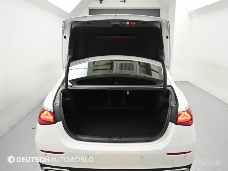 2024 Mercedes-Benz E-Класс с пробегом 49 664 км