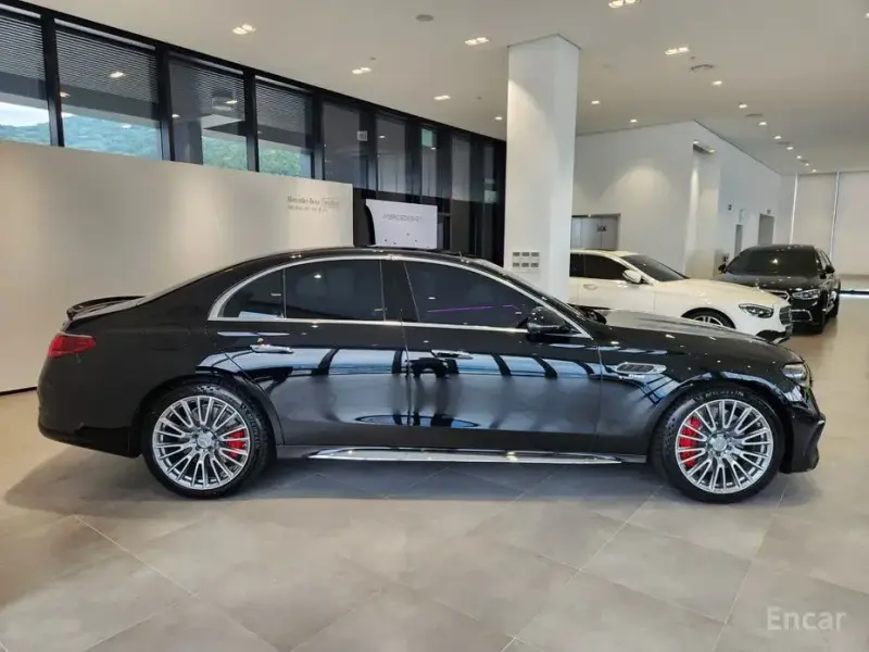 2025 Mercedes-Benz E-Класс с пробегом 3 045 км
