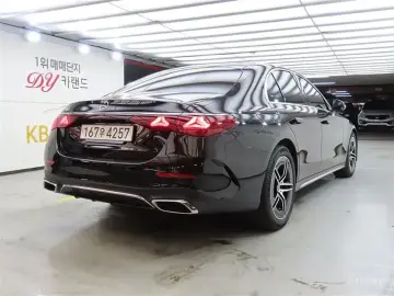 2025 Mercedes-Benz E-Класс с пробегом 9 137 км